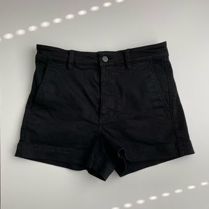 SOLD • Everlane • The Cotton Twill Short